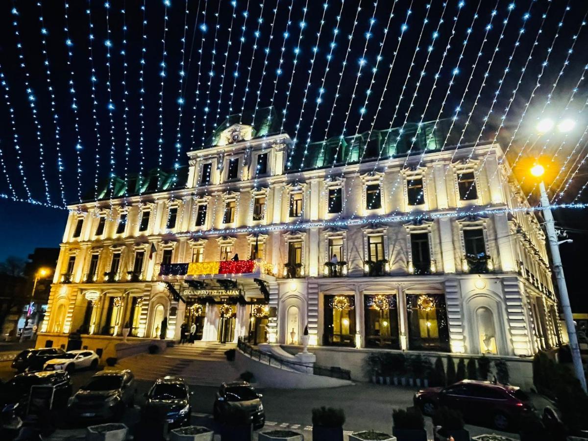 Grand Hotel Traian Jászvásár Kültér fotó